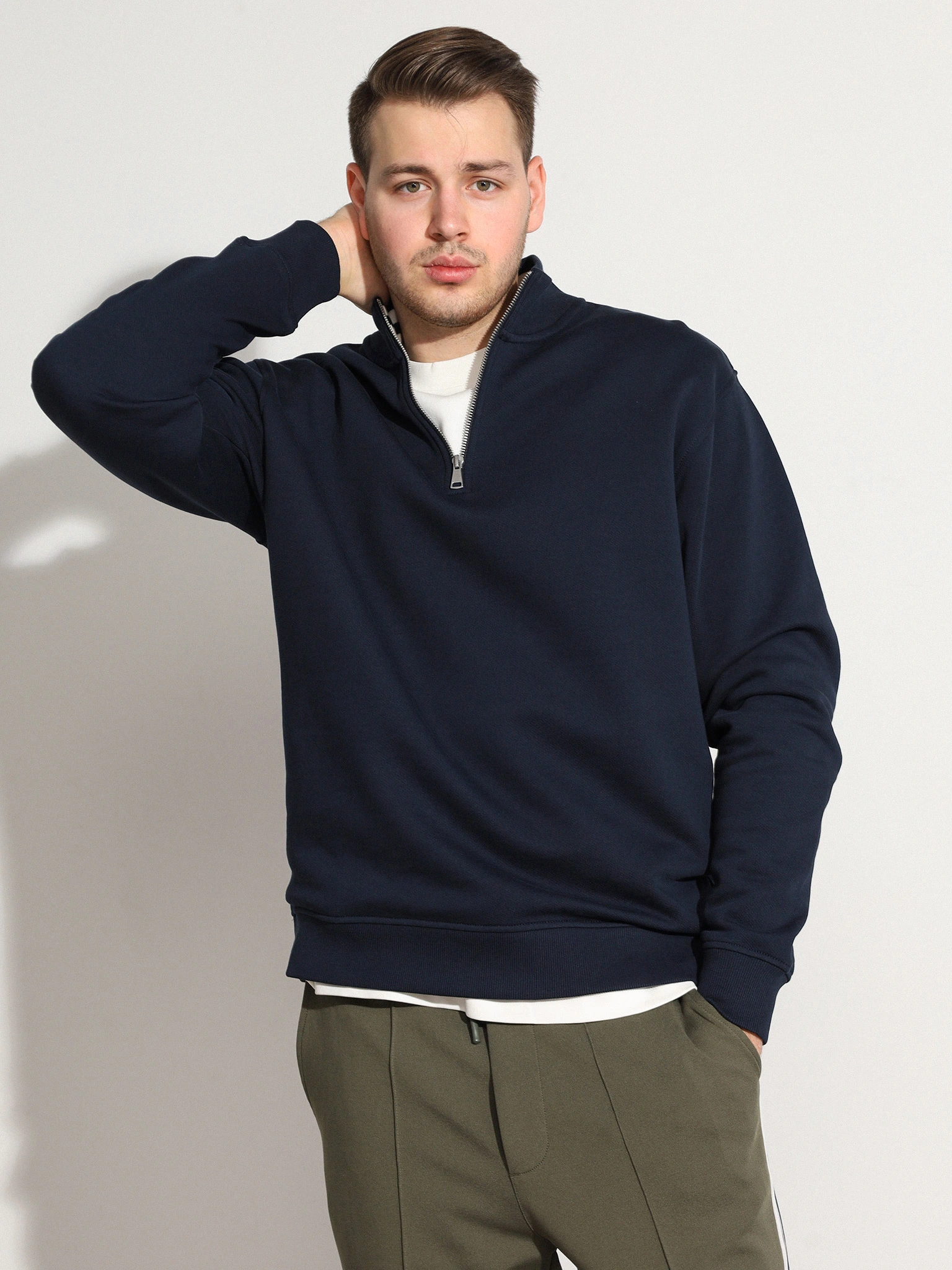 Толстовка темно-синего цвета из хлопка